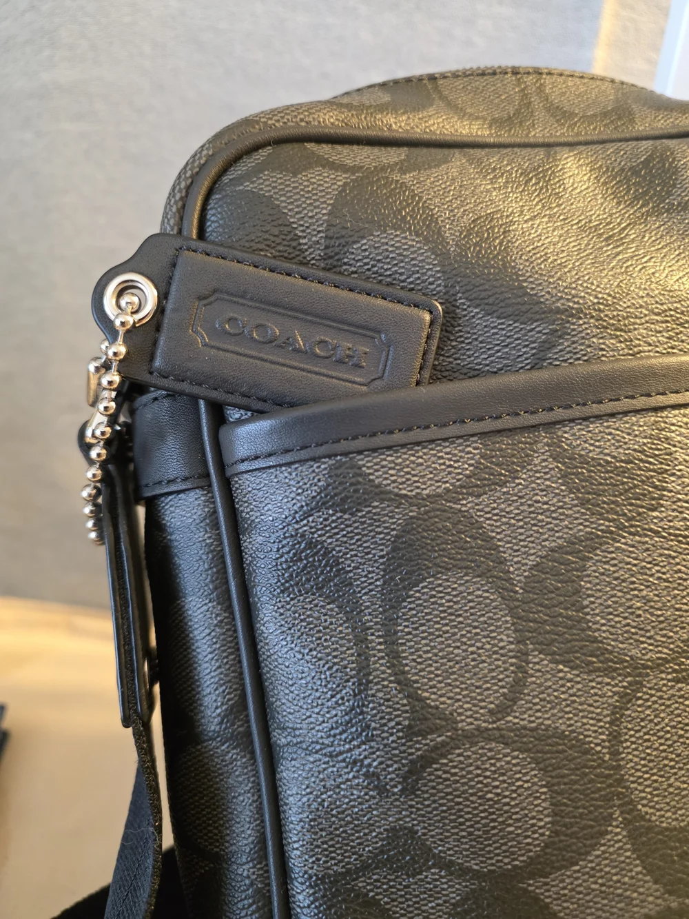 COACH Men's Signature Crossbody Bag in Charcoal